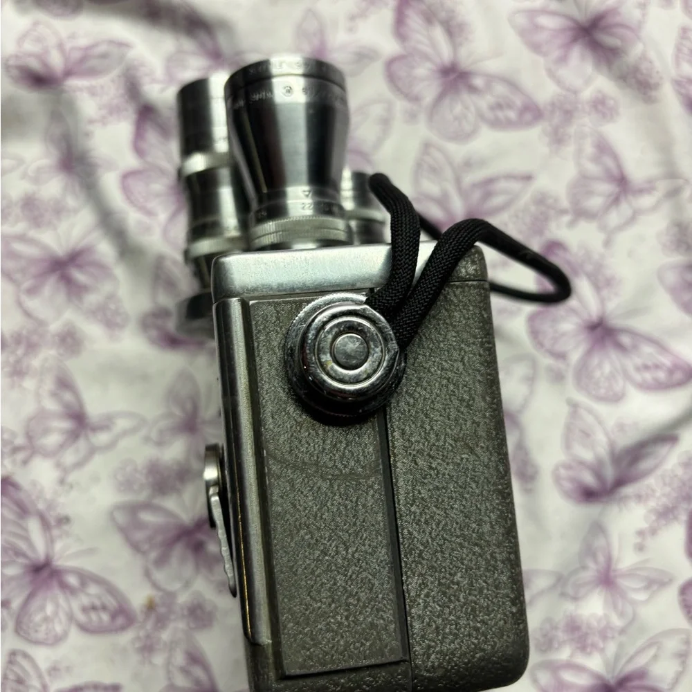 Vintage Wollensak 8 Model 153 8mm Movie Camera